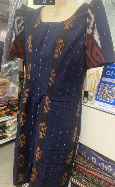 Filipiniana ethnic Dress M