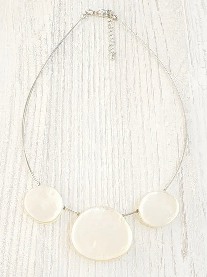 Capiz necklace short / pendant approx. 20 - 34mm / BG-0484