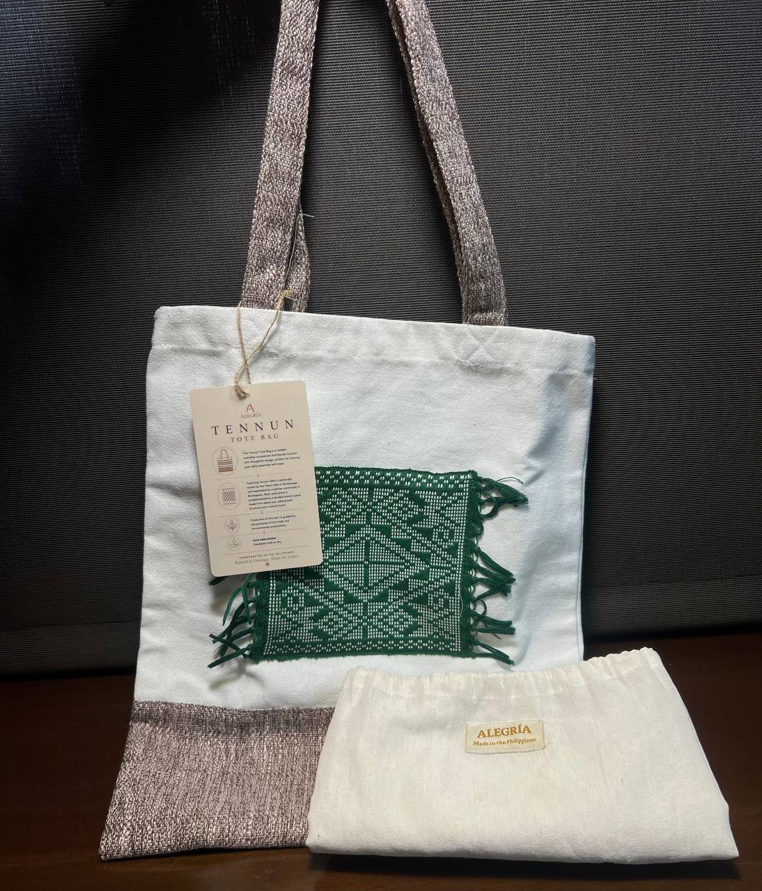 Tennun Tote Bag