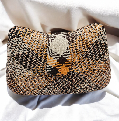 Buri Wavy Clutch